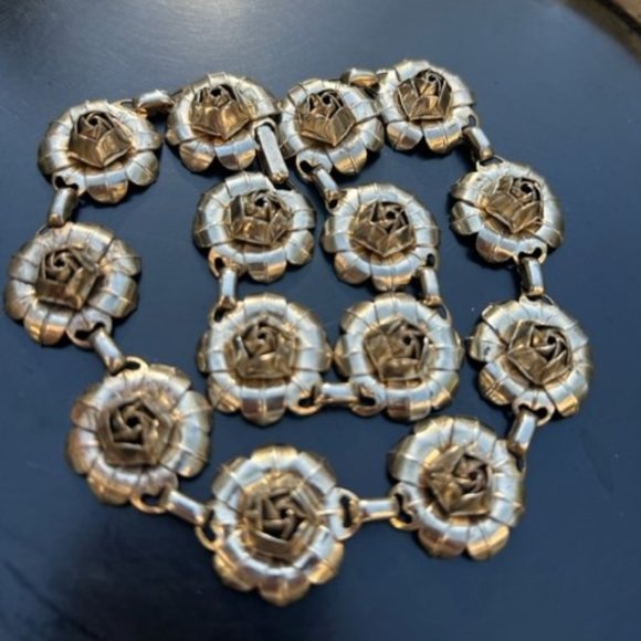 3-D Silver Metal Rose Flower Link Choker NECKLACE EARRINGS SET - Picture 3 of 11